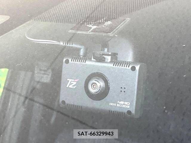 Toyota VOXY 2019-03 236311-7