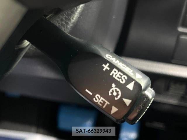 Toyota VOXY 2019-03 236311-6