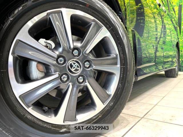 Toyota VOXY 2019-03 236311-10