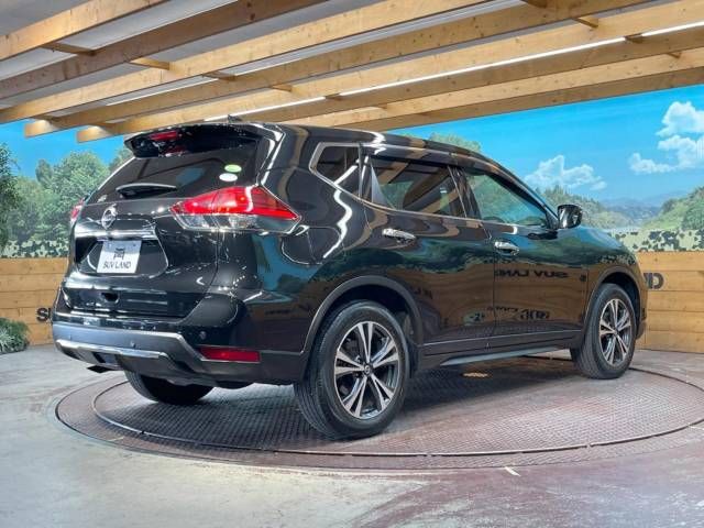 Nissan X-TRAIL 2018-05 20579-14