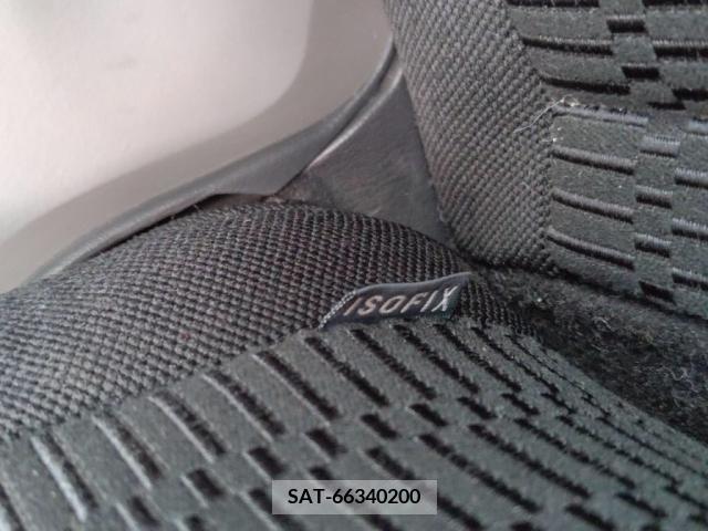 Toyota VOXY 2005-06 370492-23