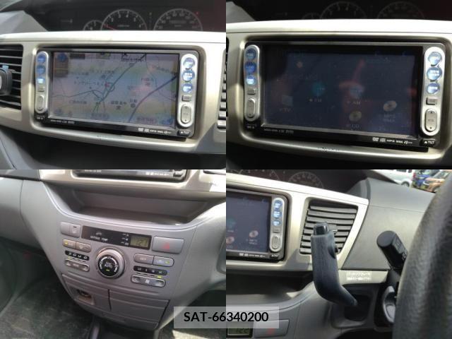 Toyota VOXY 2005-06 370492-4