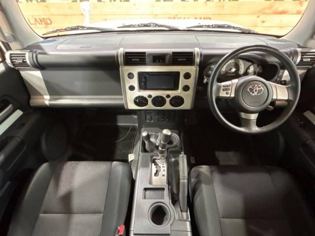 Toyota FJ CRUISER 2013-11 183792-1