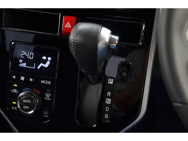 Toyota ROOMY 2019-09 15575-13