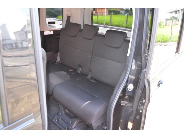 Toyota ROOMY 2019-09 15575-17