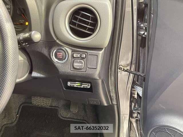 Toyota VITZ 2013-07 222807-17