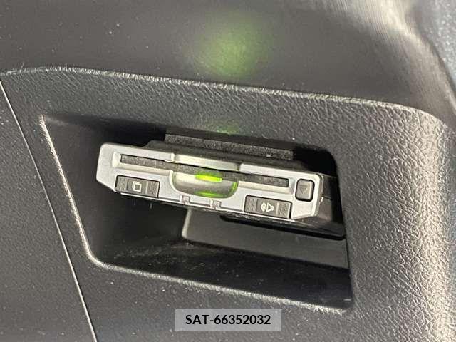 Toyota VITZ 2013-07 222807-19