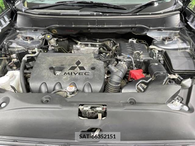 Mitsubishi RVR 2014-03 282648-18
