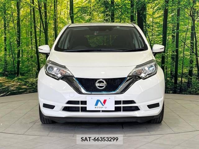 Nissan NOTE 2018-05 305417-10