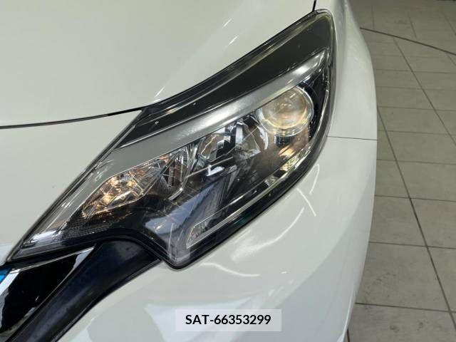 Nissan NOTE 2018-05 305417-4