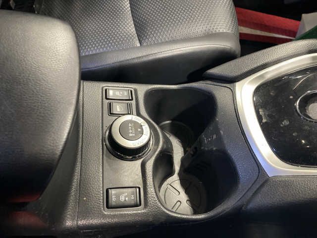 Nissan X-TRAIL 2016-02 188180-3