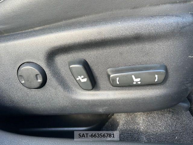 Lexus CT 2011-06 275212-10