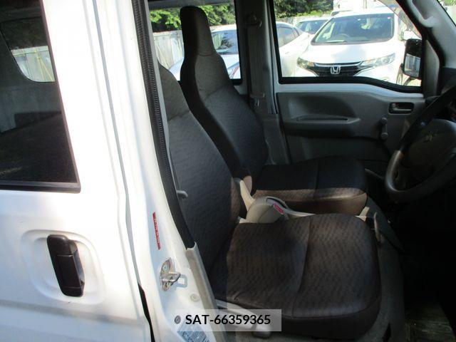 Suzuki EVERY 2016-07 384623-11