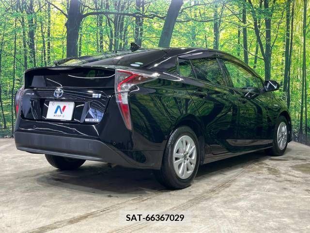 Toyota PRIUS 2016-08 282302-17