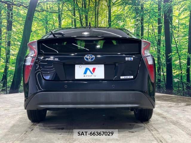 Toyota PRIUS 2016-08 282302-15