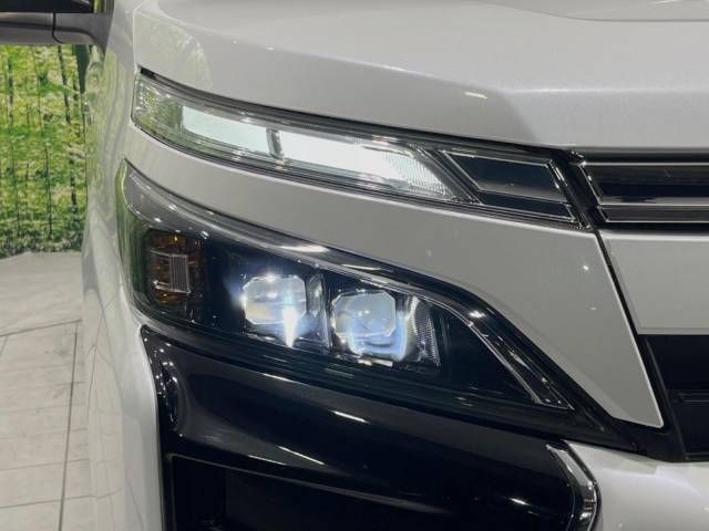 Toyota VOXY 2019-01 20221-13