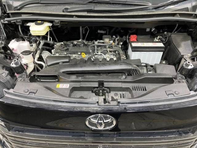 Toyota VOXY 2022-04 6414-18