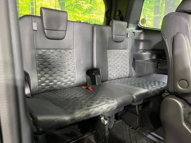 Toyota VOXY 2022-04 6414-9