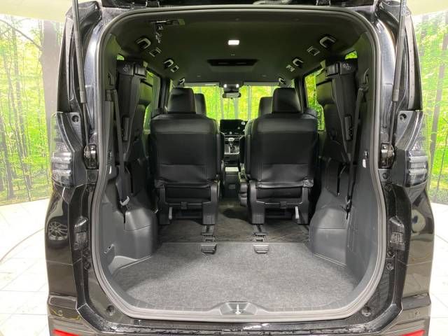 Toyota VOXY 2022-04 6414-10