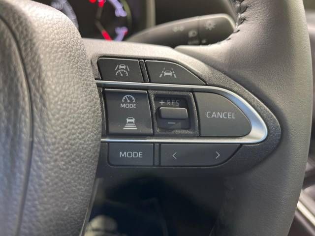 Toyota VOXY 2022-04 6414-3