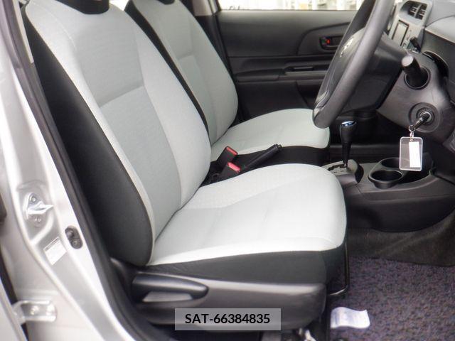 Toyota AQUA 2017-12 328297-13