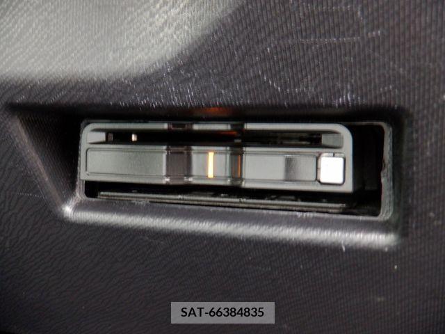 Toyota AQUA 2017-12 328297-3