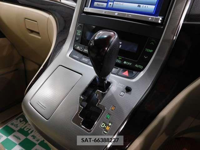 Toyota ALPHARD 2012-07 259272-11