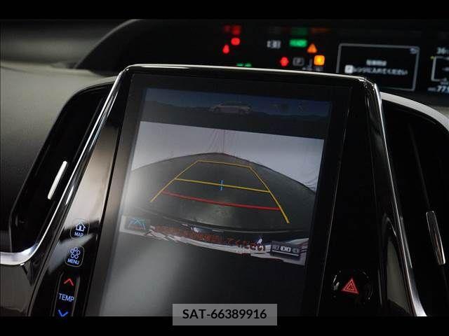 Toyota PRIUS PHV 2017-06 351798-5