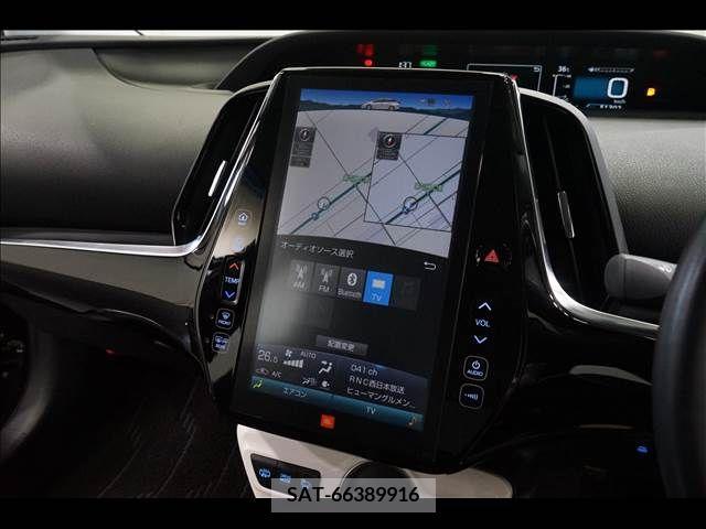 Toyota PRIUS PHV 2017-06 351798-10