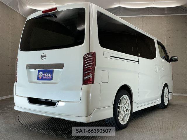 Nissan NV350 Caravan 2017-04 282459-3