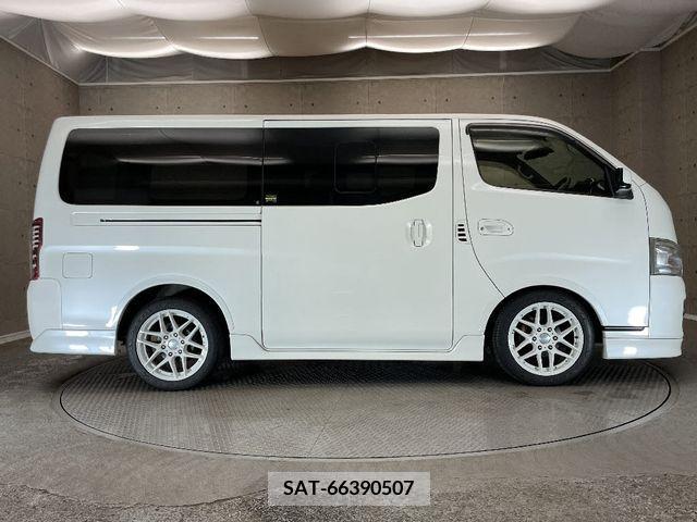 Nissan NV350 Caravan 2017-04 282459-6