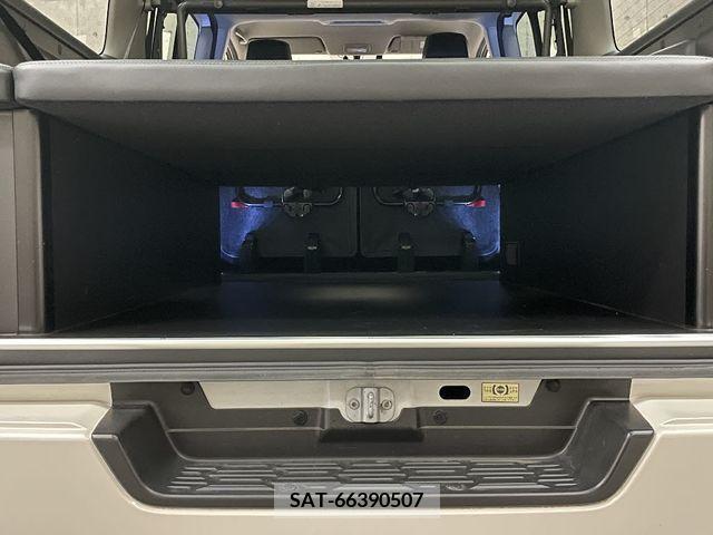 Nissan NV350 Caravan 2017-04 282459-15