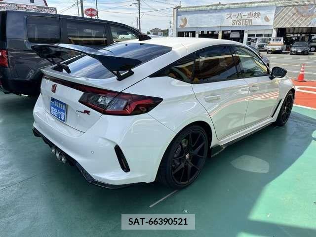 Honda CIVIC 2024-05 341405-9