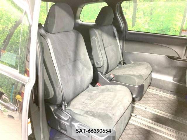 Toyota ESTIMA 2017-06 268753-8