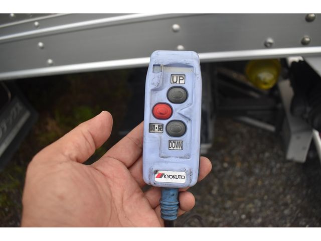Isuzu FORWARD 2014-05 13309-19
