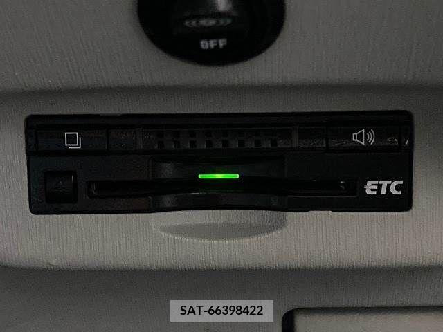 Toyota PRIUS 2013-04 322135-4
