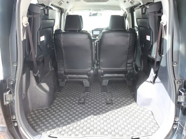 Toyota VOXY 2015-02 180524-17