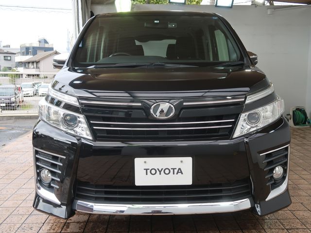 Toyota VOXY 2015-02 180524-8