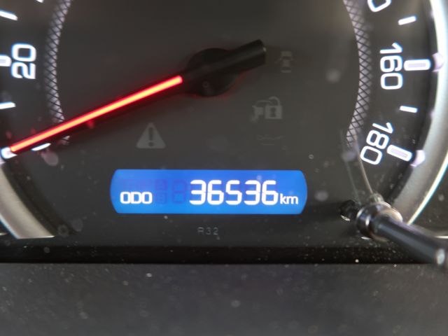 Toyota VOXY 2015-02 180524-15