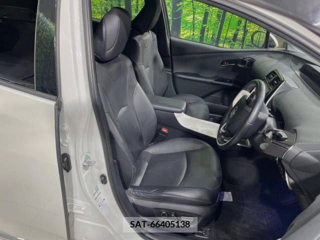 Toyota PRIUS 2017-03 282372-8