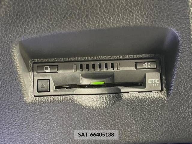 Toyota PRIUS 2017-03 282372-6