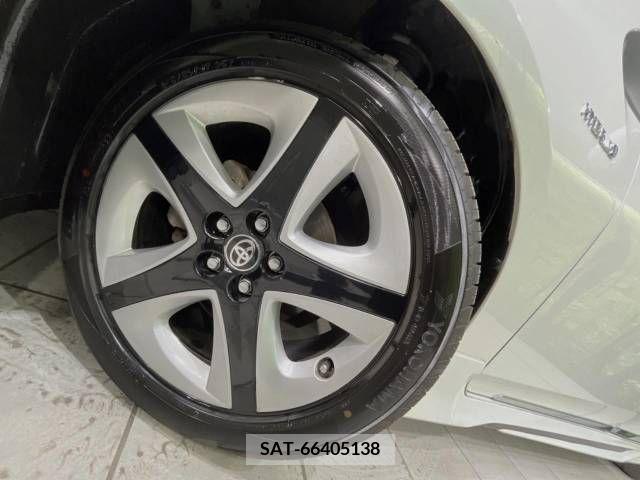 Toyota PRIUS 2017-03 282372-13