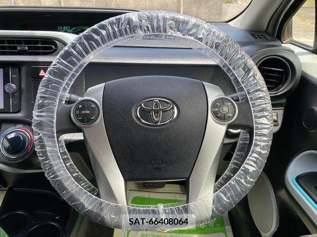 Toyota AQUA 2012-11 356322-4