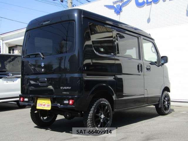Suzuki EVERY 2023-02 235522-4