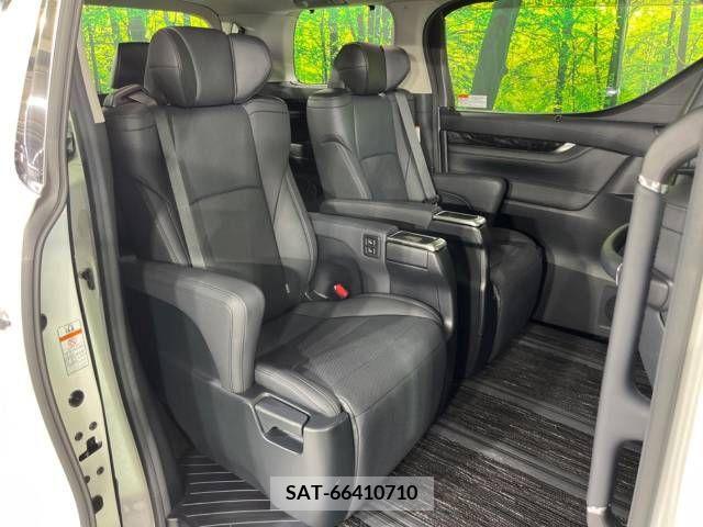 Toyota ALPHARD 2021-11 335343-9