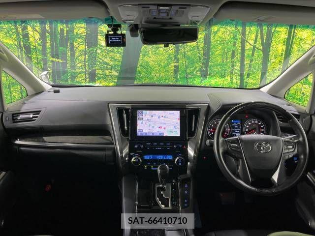 Toyota ALPHARD 2021-11 335343-1