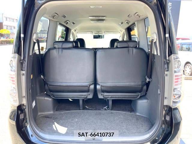 Toyota VOXY 2007-10 327618-15