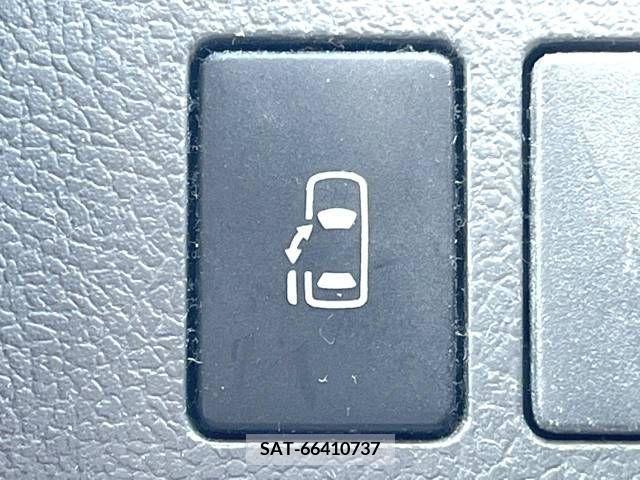 Toyota VOXY 2007-10 327618-4