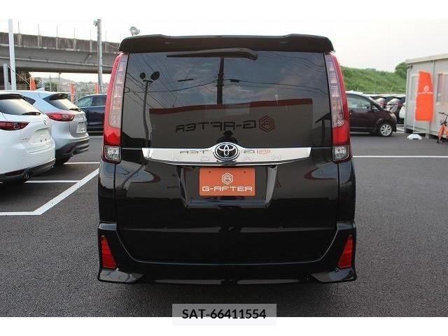 Toyota NOAH 2014-09 321427-7