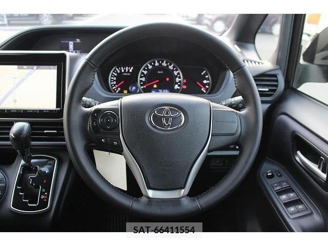 Toyota NOAH 2014-09 321427-16